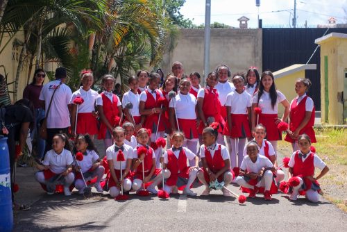 Campamento sembrado lecto-escritura y medio ambiente.