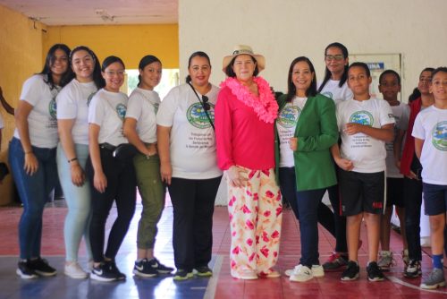 Campamento sembrado lecto-escritura y medio ambiente.
