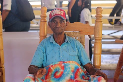 Campamento sembrado lecto-escritura y medio ambiente.