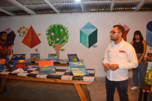 Apertura de la exposición de dibujo y pintura.